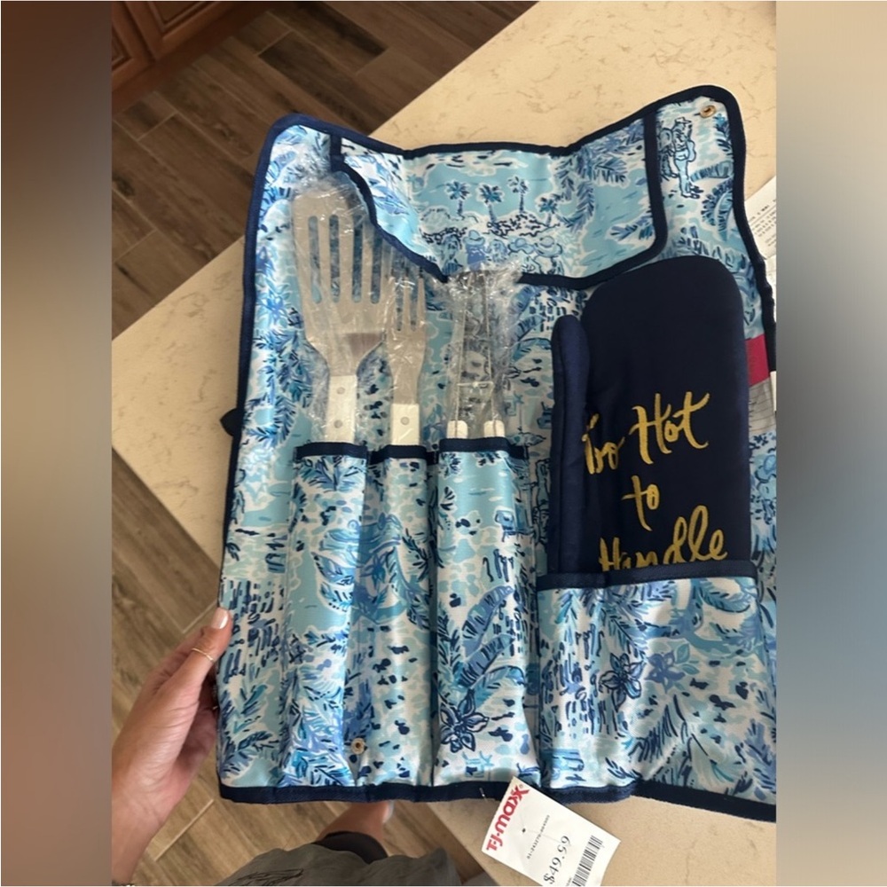 COPY - COPY - COPY - COPY - NWT Lilly pulitzeritzer gift set